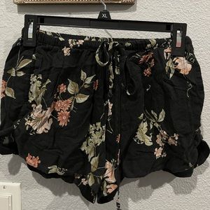 Brandy Melville floral shorts